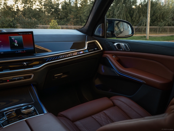 Интерьер BMW X7