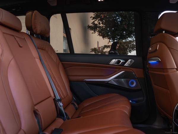 Интерьер BMW X7