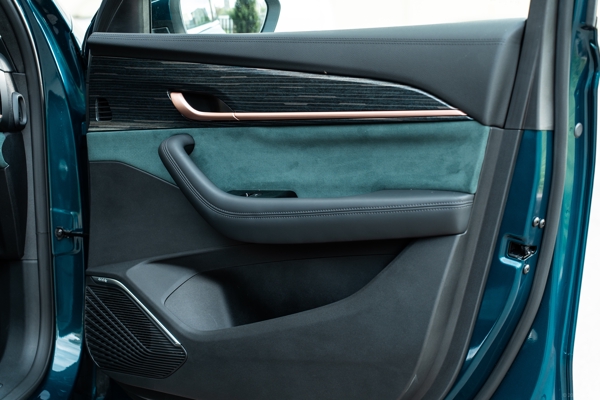 Интерьер Geely Monjaro