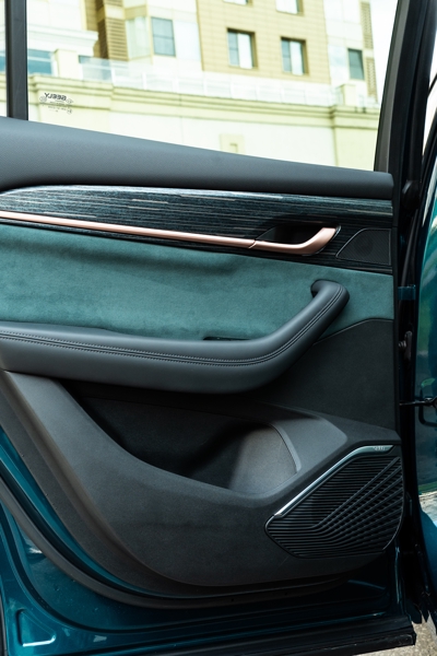 Интерьер Geely Monjaro