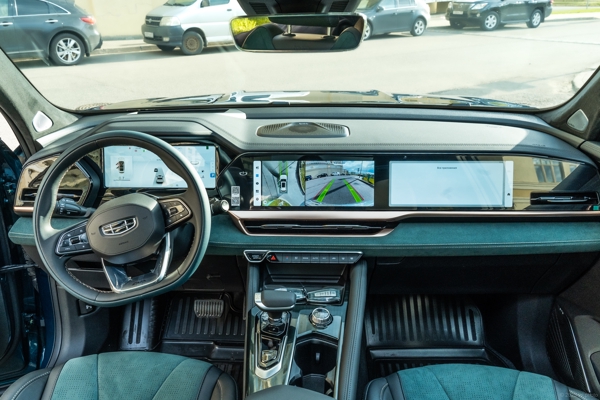 Интерьер Geely Monjaro