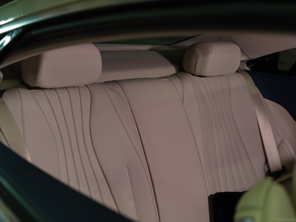 Интерьер Mercedes E200