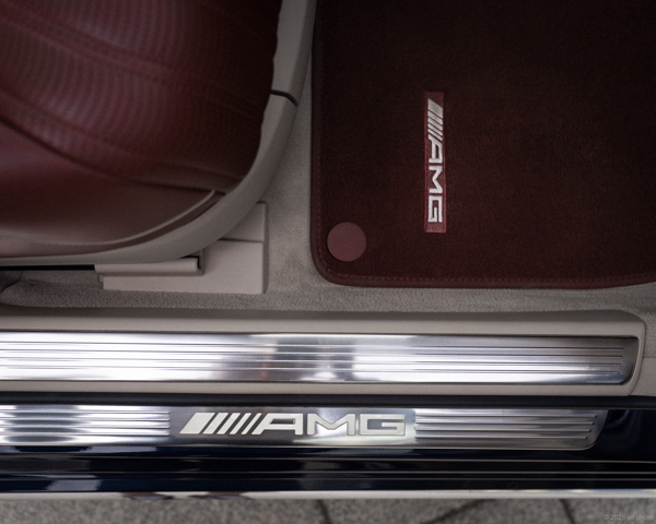 Интерьер Mercedes S63