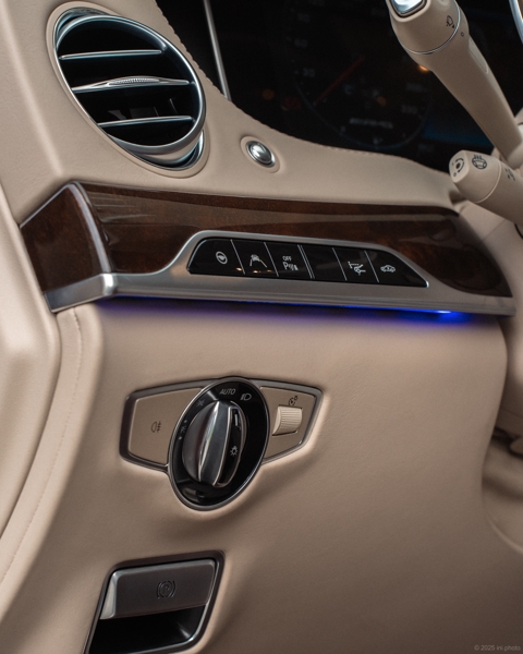 Интерьер Mercedes S63