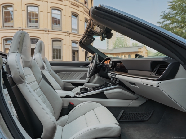 Интерьер Porsche 911