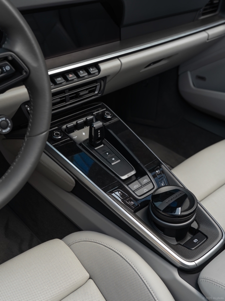 Интерьер Porsche 911