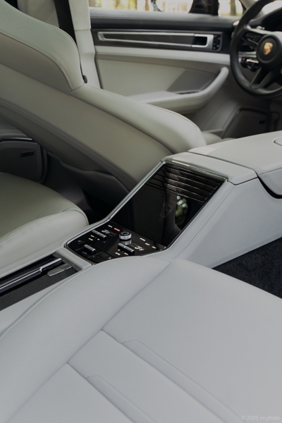 Интерьер Porsche Panamera