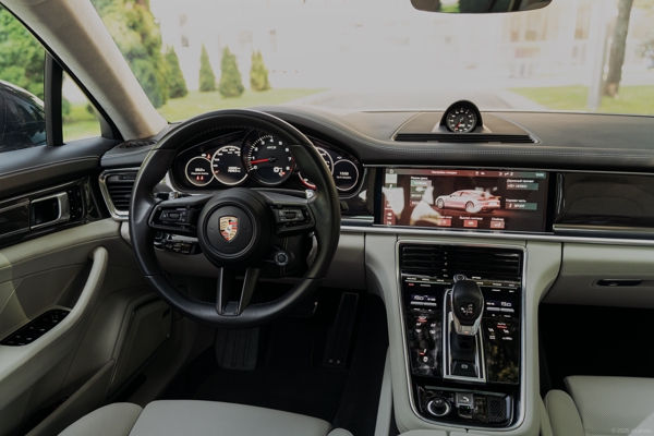Интерьер Porsche Panamera