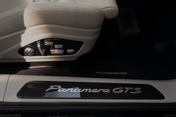 Интерьер Porsche Panamera